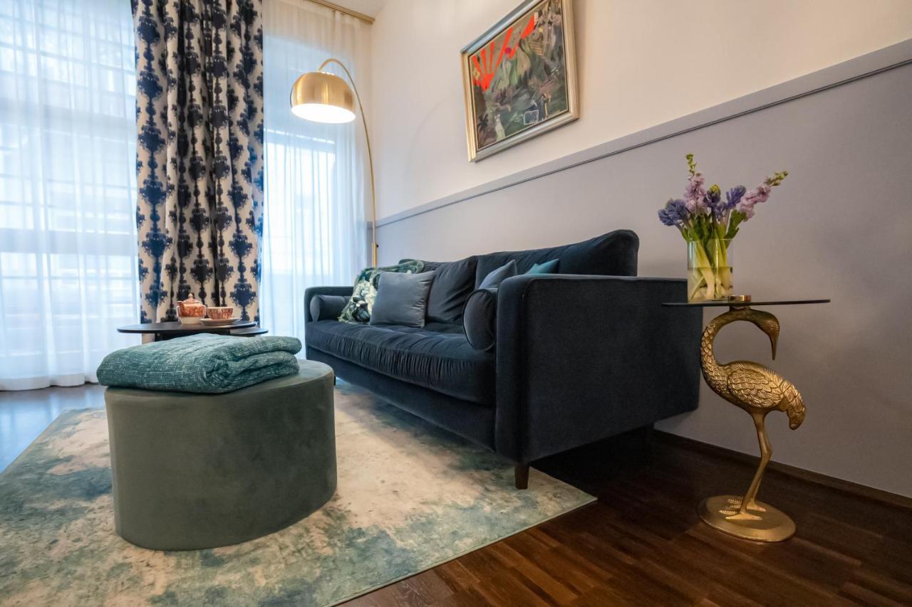 Designer Loft-Ferienwohnung Im Zentrum Mit Tiefgaragen-Parkplatz, Waschmaschine Und Privatterrasse Leipzig Exterior photo