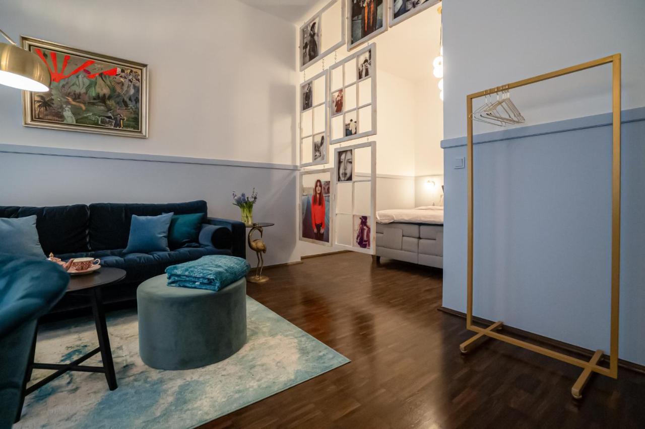 Designer Loft-Ferienwohnung Im Zentrum Mit Tiefgaragen-Parkplatz, Waschmaschine Und Privatterrasse Leipzig Exterior photo